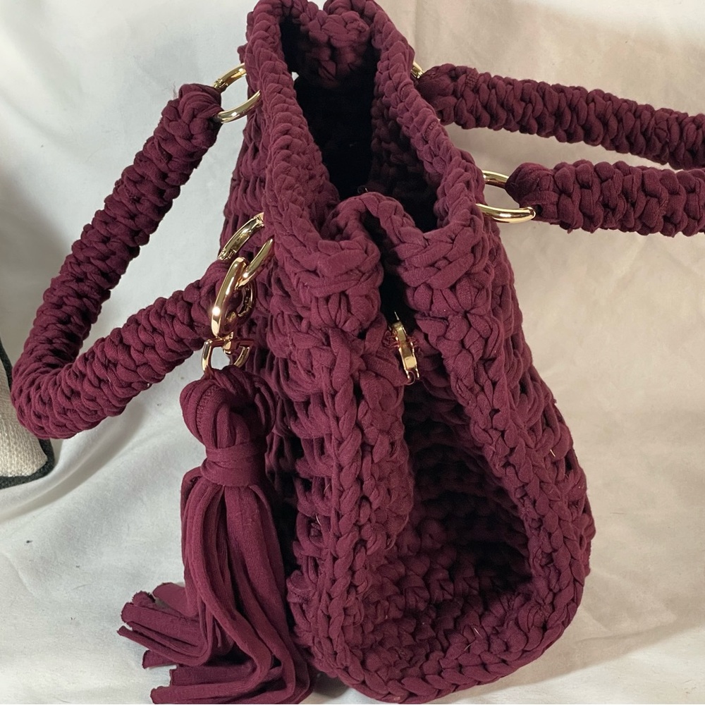 Handmade honeycomb pattern handbag - Picture 8 of 11